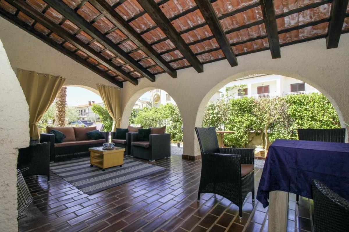 Casa Parenzana in Poreč - Haus für 7-9 Personen Exterior foto