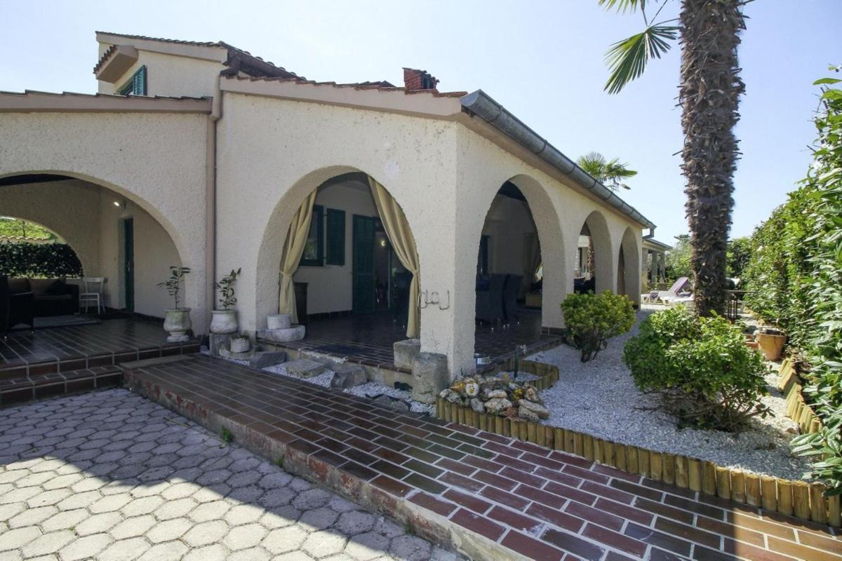 Casa Parenzana in Poreč - Haus für 7-9 Personen Exterior foto
